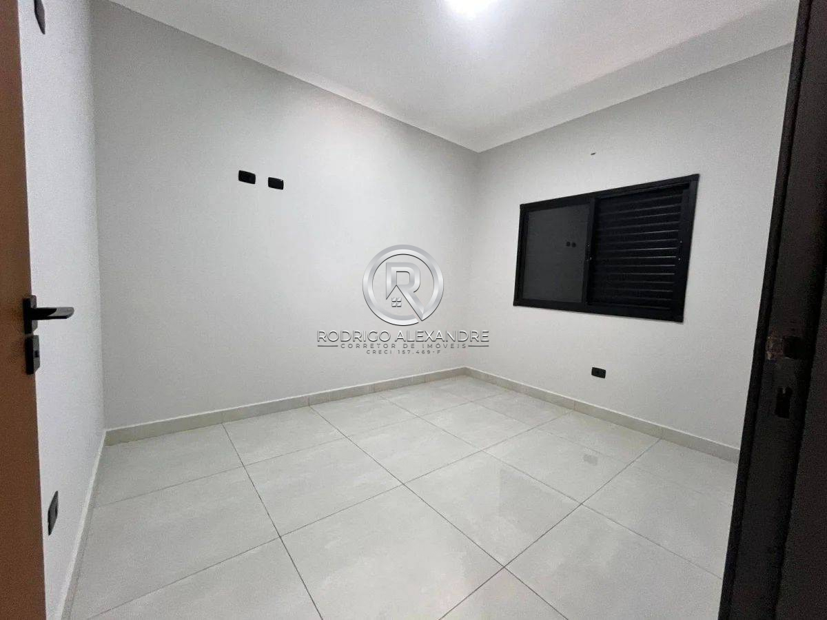 Casa à venda com 3 quartos, 98m² - Foto 9