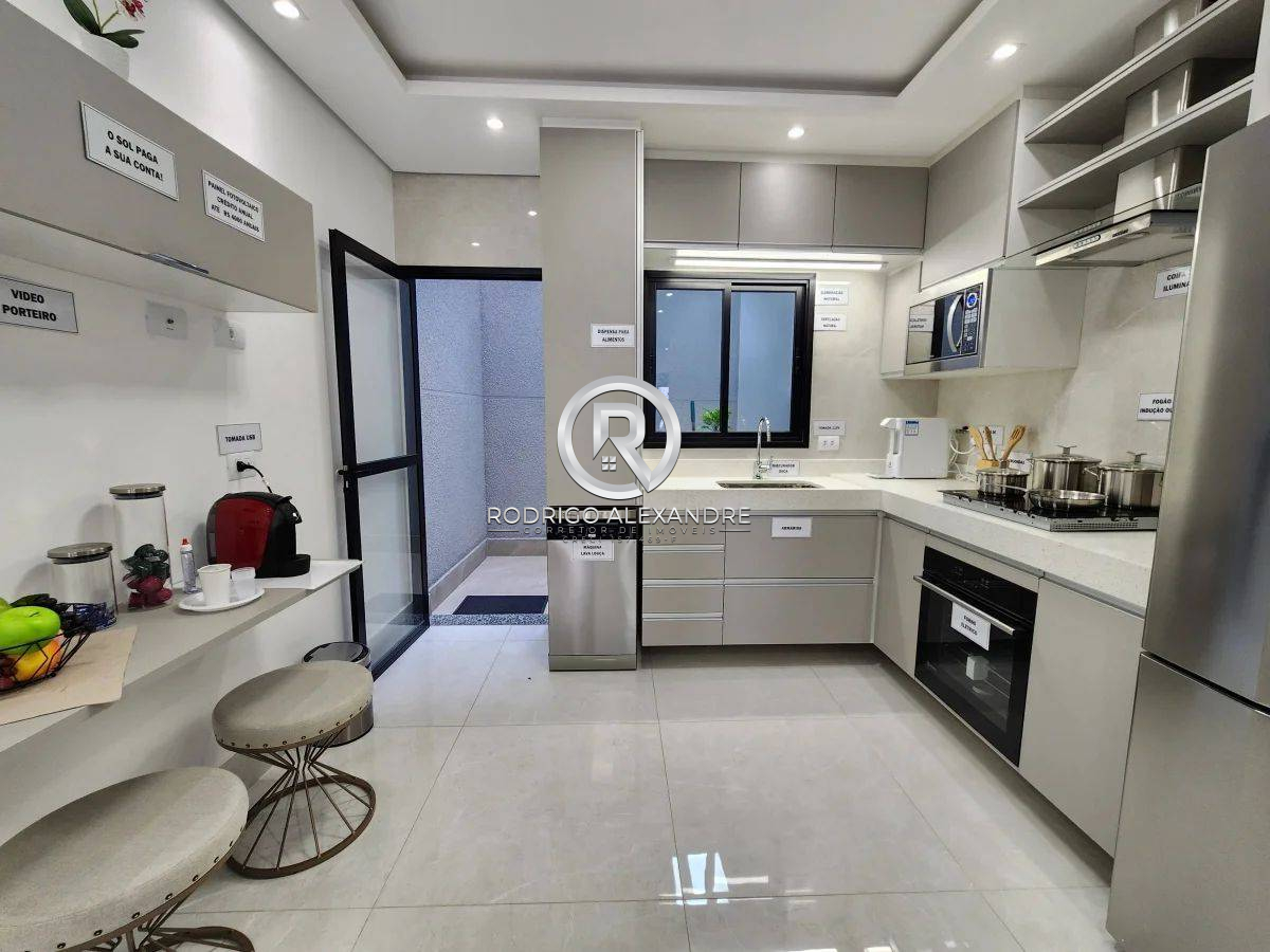 Sobrado à venda com 4 quartos, 160m² - Foto 7