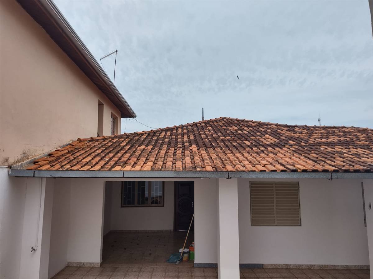 Ponto Comercial com 6 quartos, 400m², à venda em Itaí, Centro - Paulo J. Costa