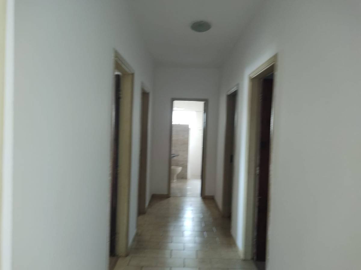 Ponto Comercial com 6 quartos, 400m², à venda em Itaí, Centro - Paulo J. Costa