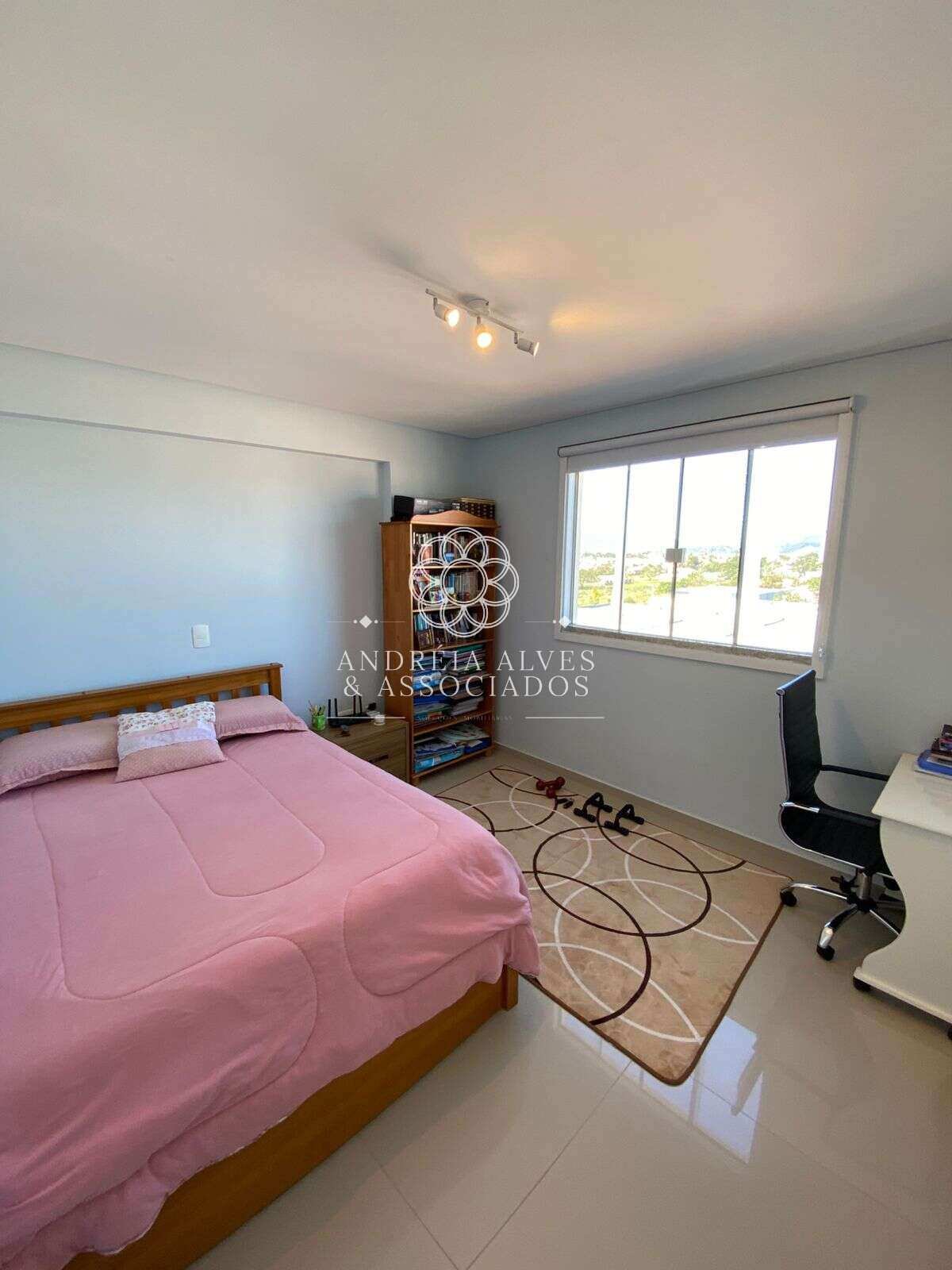 Apartamento à venda com 3 quartos, 140m² - ,