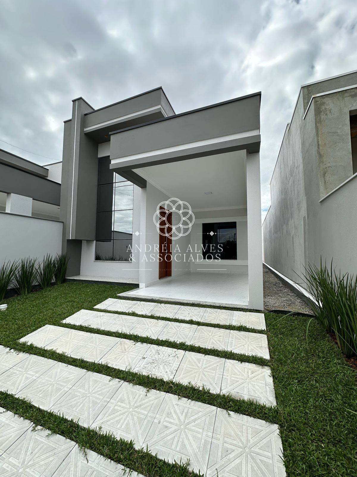 Casa à venda com 2 quartos, 84m² - Galapagos,Tijucas