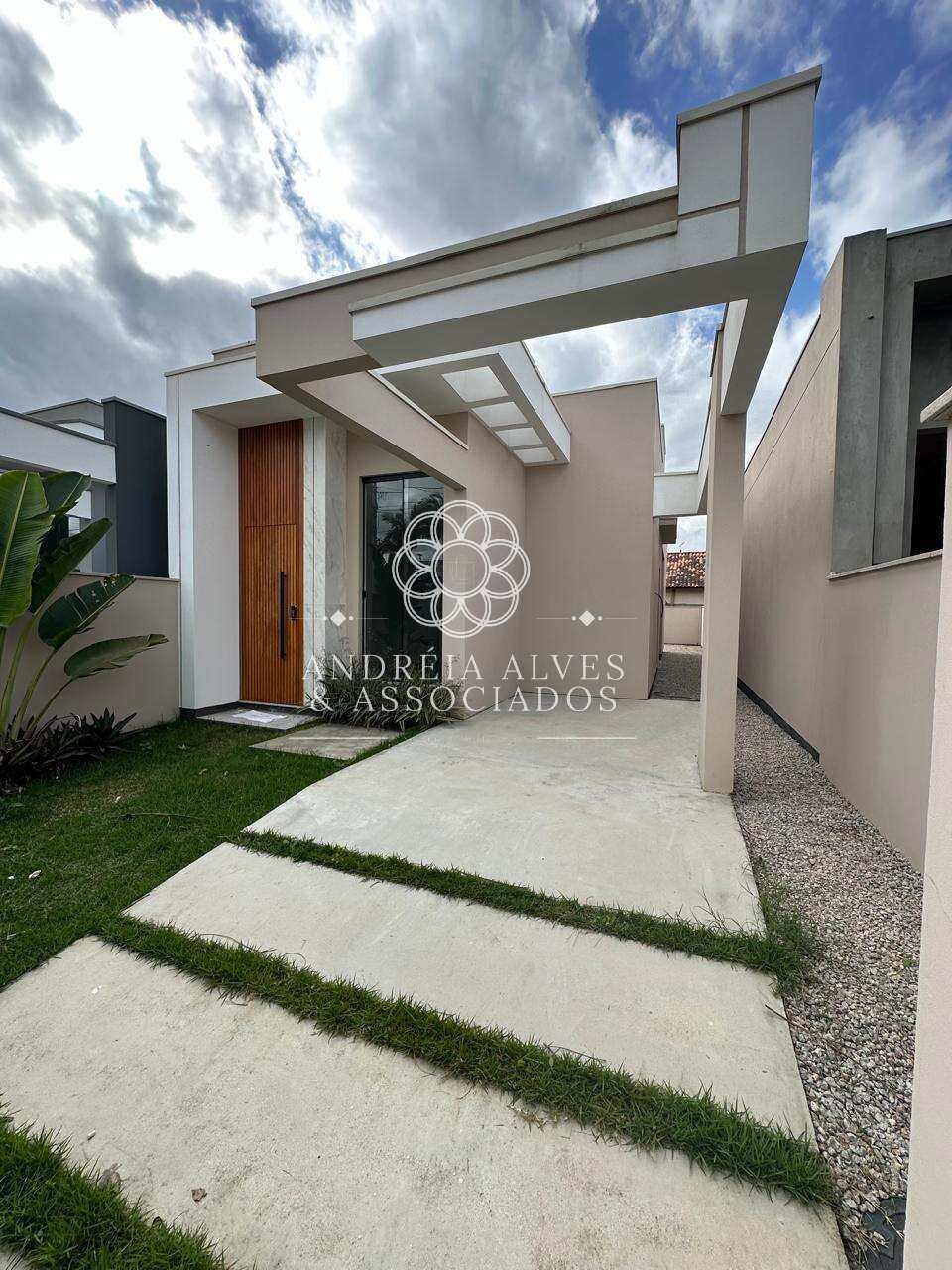 Casa à venda com 2 quartos, 70m² - Areias,Tijucas