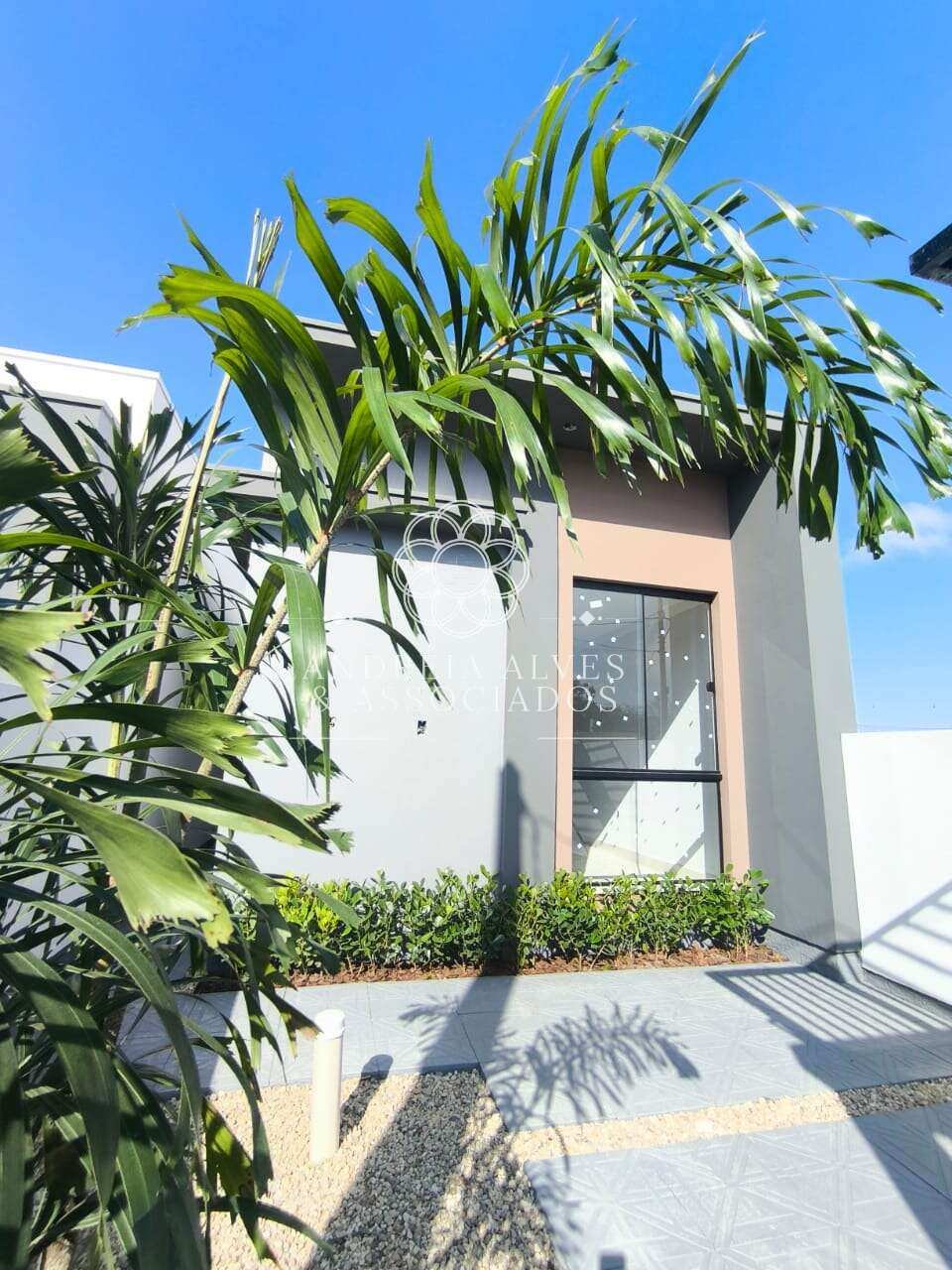 Casa à venda com 2 quartos, 60m² - ,