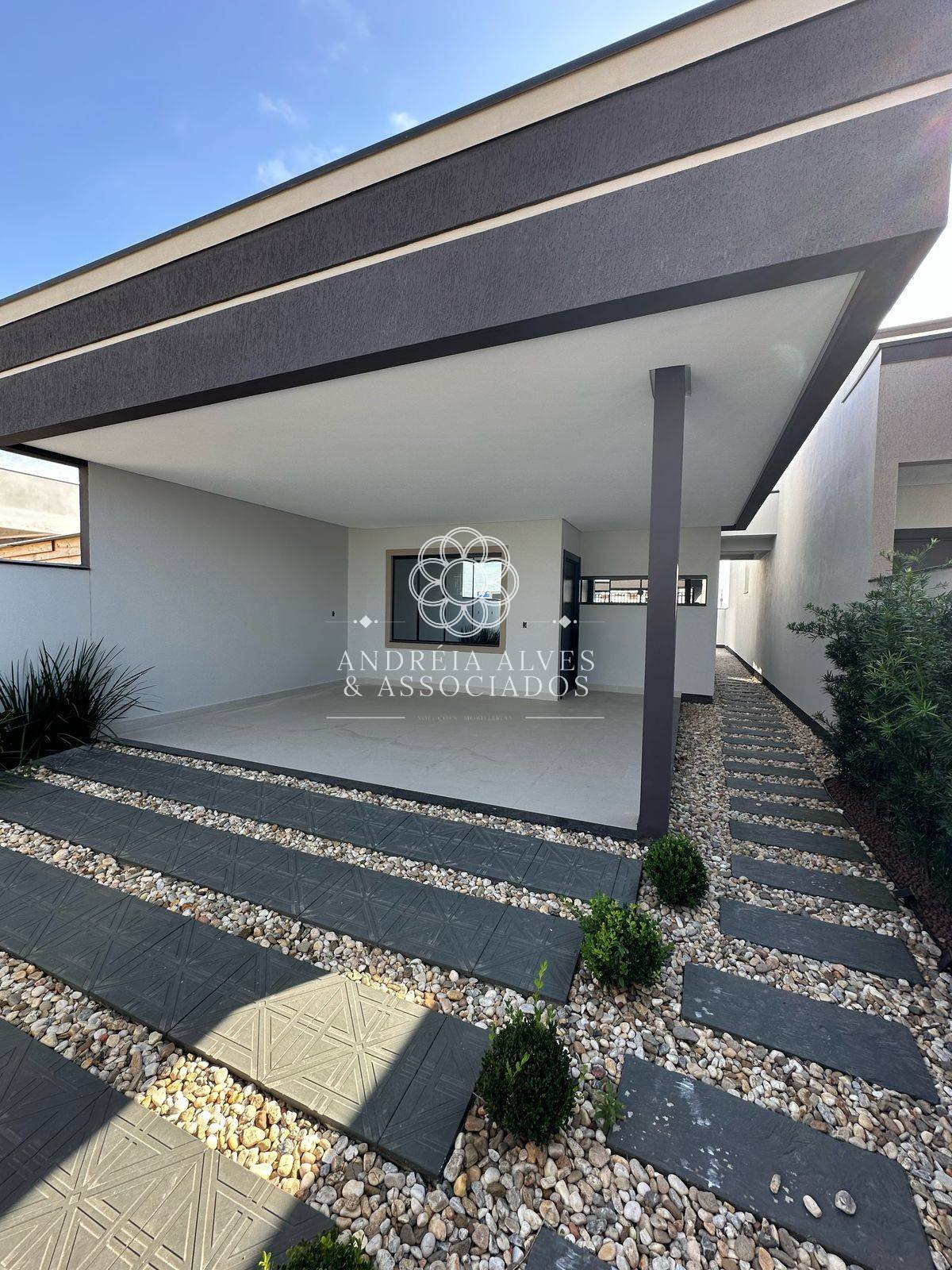 Casa à venda com 3 quartos, 107m² - Galapagos,Tijucas