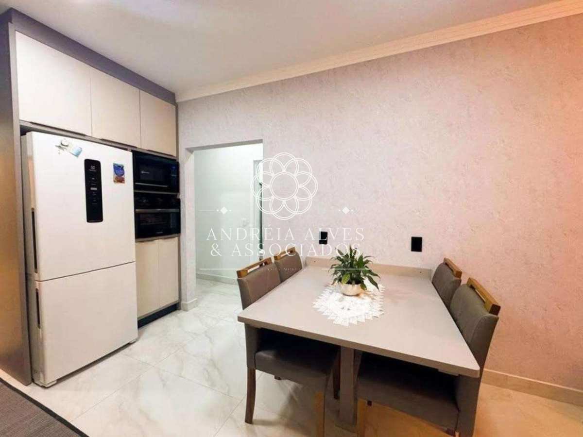 Casa à venda com 3 quartos, 90m² - ,