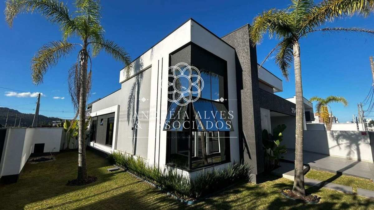 Casa à venda com 3 quartos, 130m² - ,