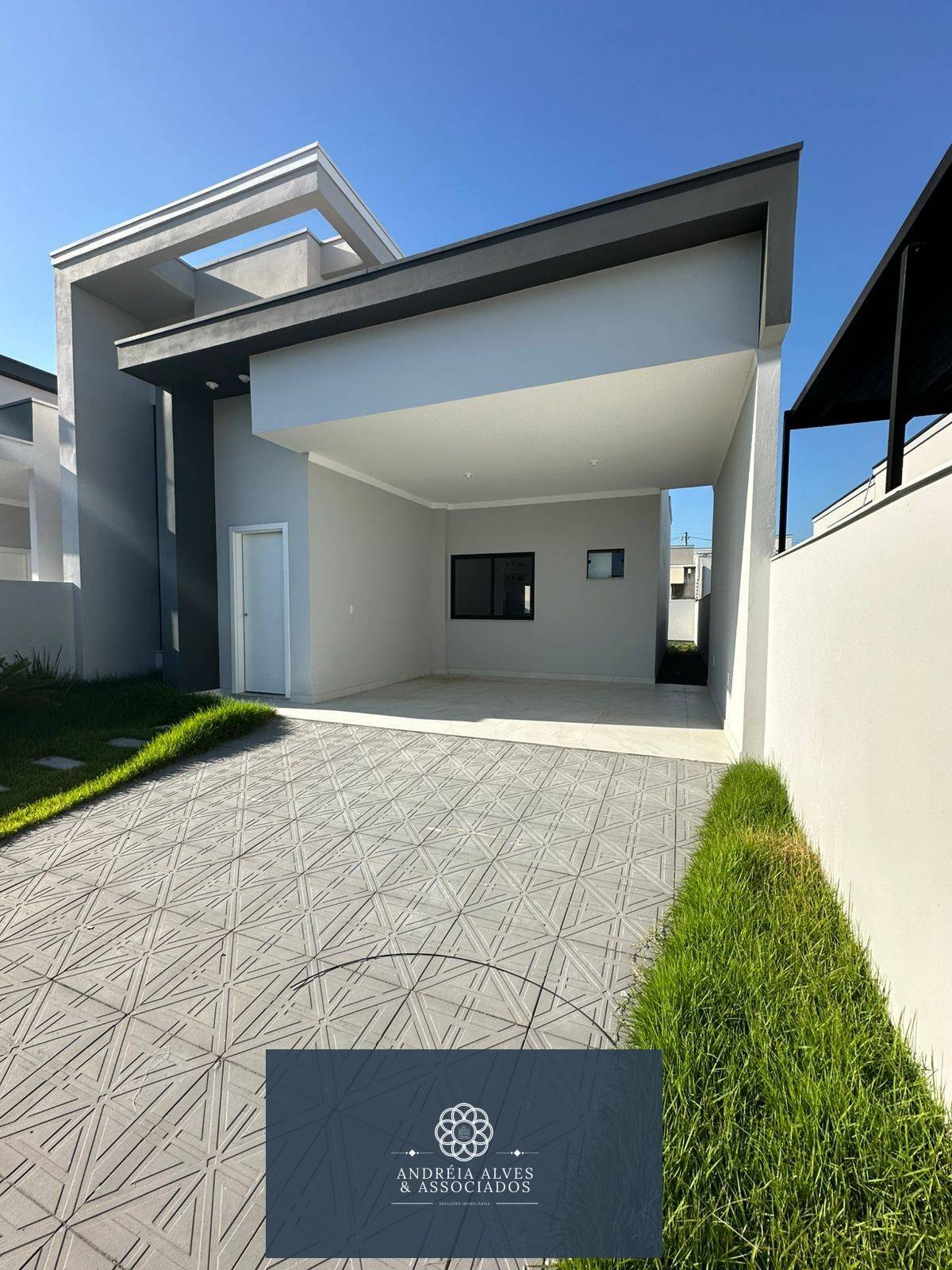 Casa à venda com 3 quartos, 110m² - Bosque da Mata,Tijucas