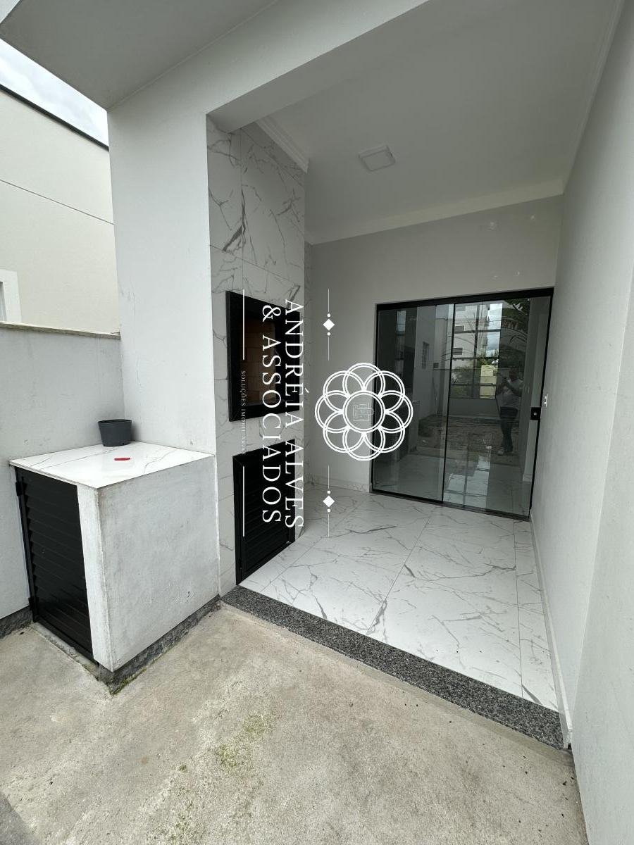 Casa à venda com 2 quartos, 80m² - Bosque da Mata,Tijucas