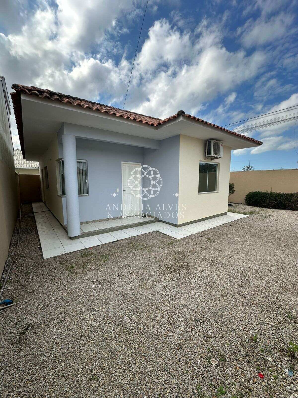Casa à venda com 2 quartos, 66m² - XV Novembro,Tijucas
