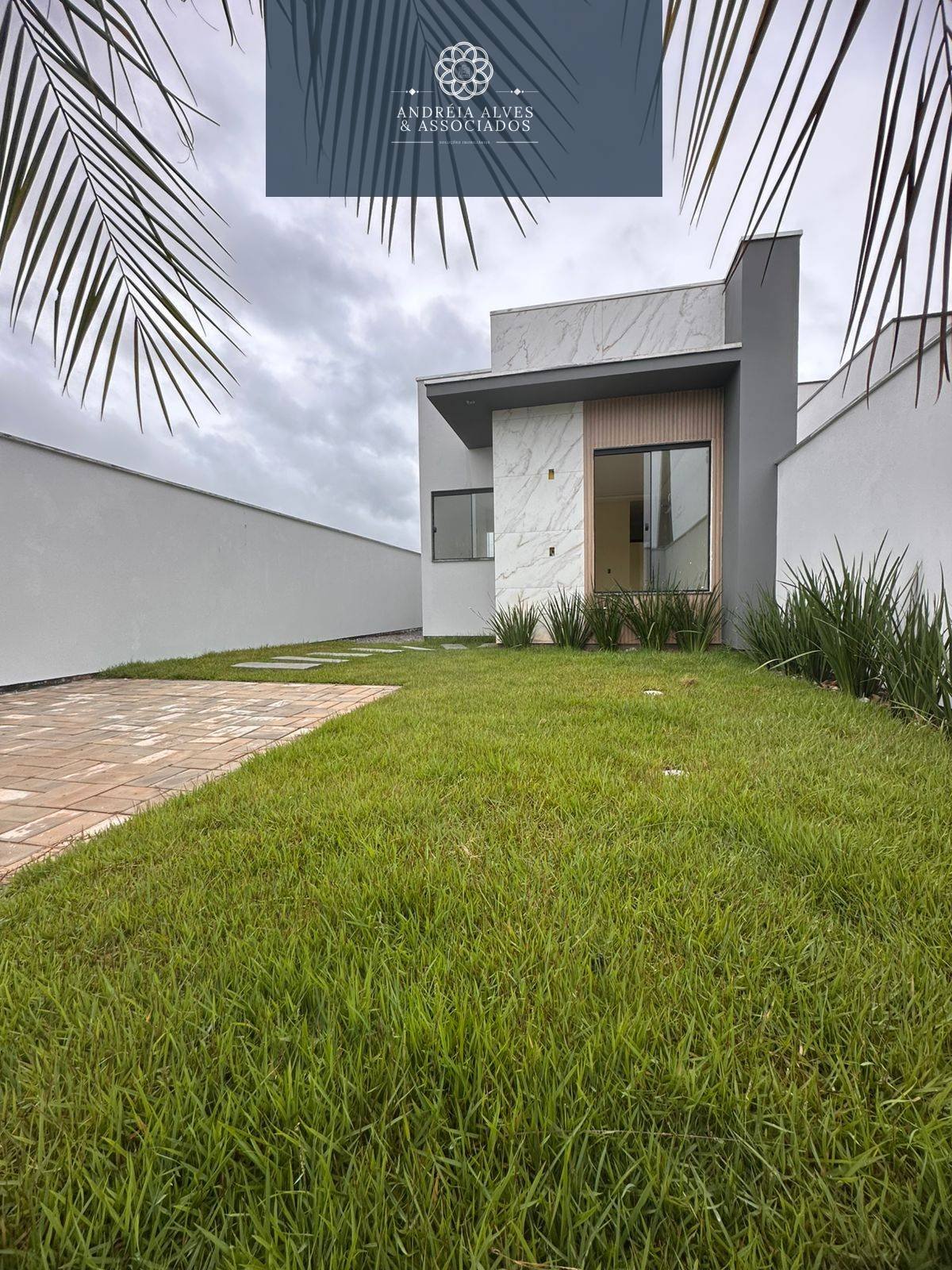 Casa à venda com 2 quartos, 55,44m² - CANELINHA,