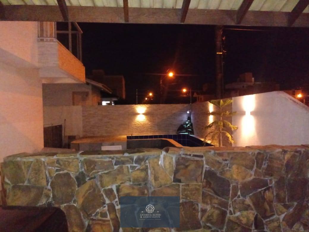 Casa à venda com 2 quartos, 84,52m² - Mata Atlântica,Tijucas