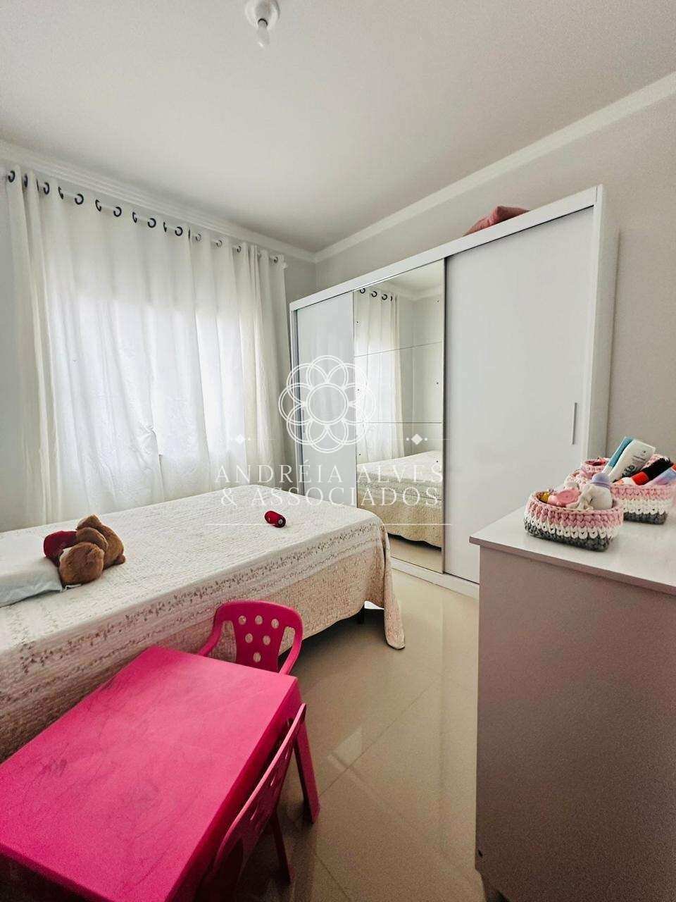 Casa à venda com 3 quartos, 90m² - BOSQUE DA MATA,