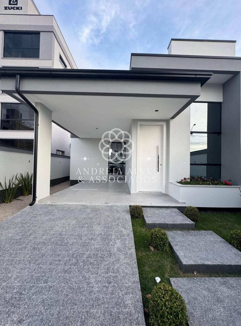 Casa à venda com 3 quartos, 93m² - ,