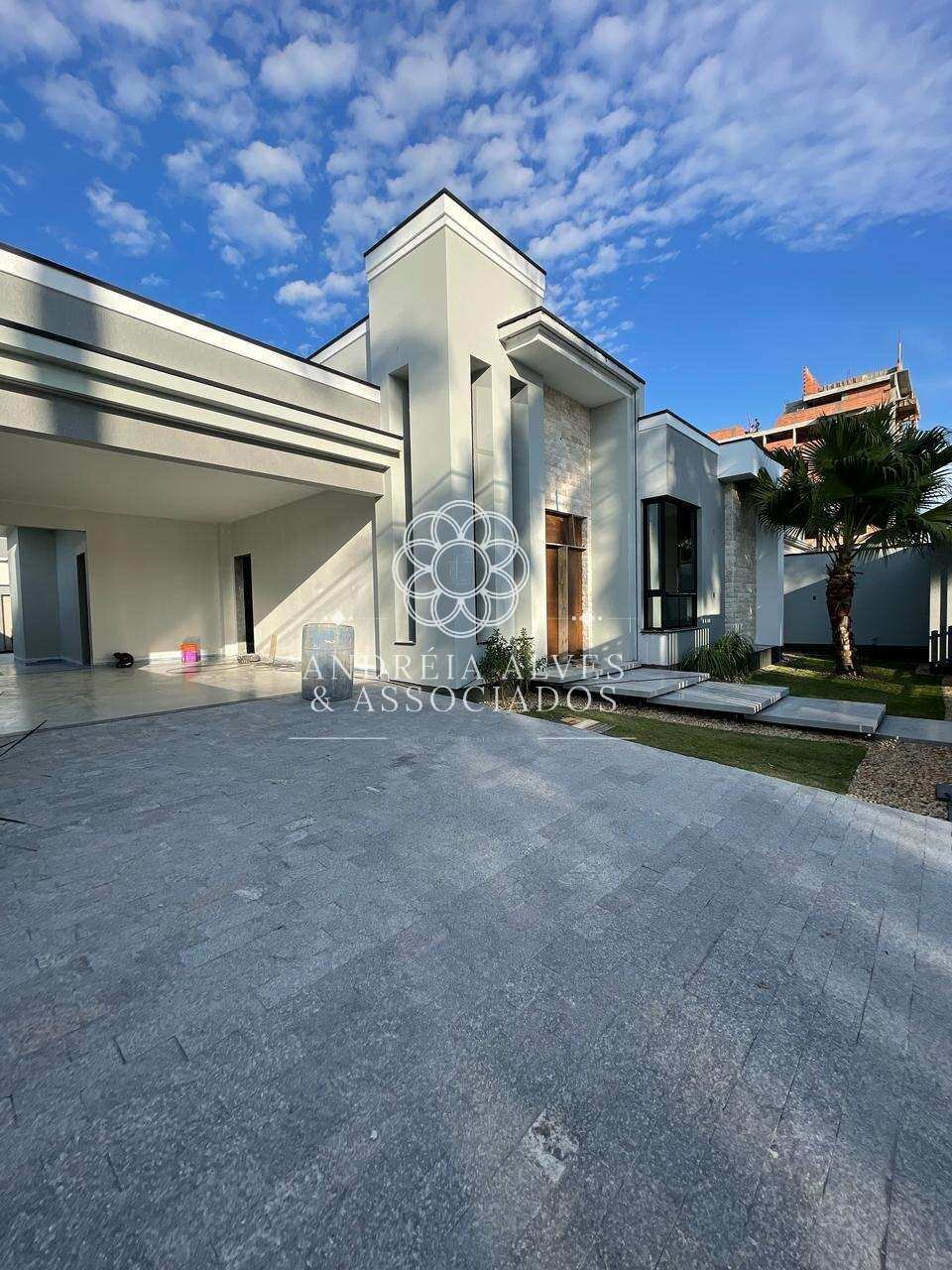 Casa à venda com 3 quartos, 155m² - BOSQUE DA MATA,