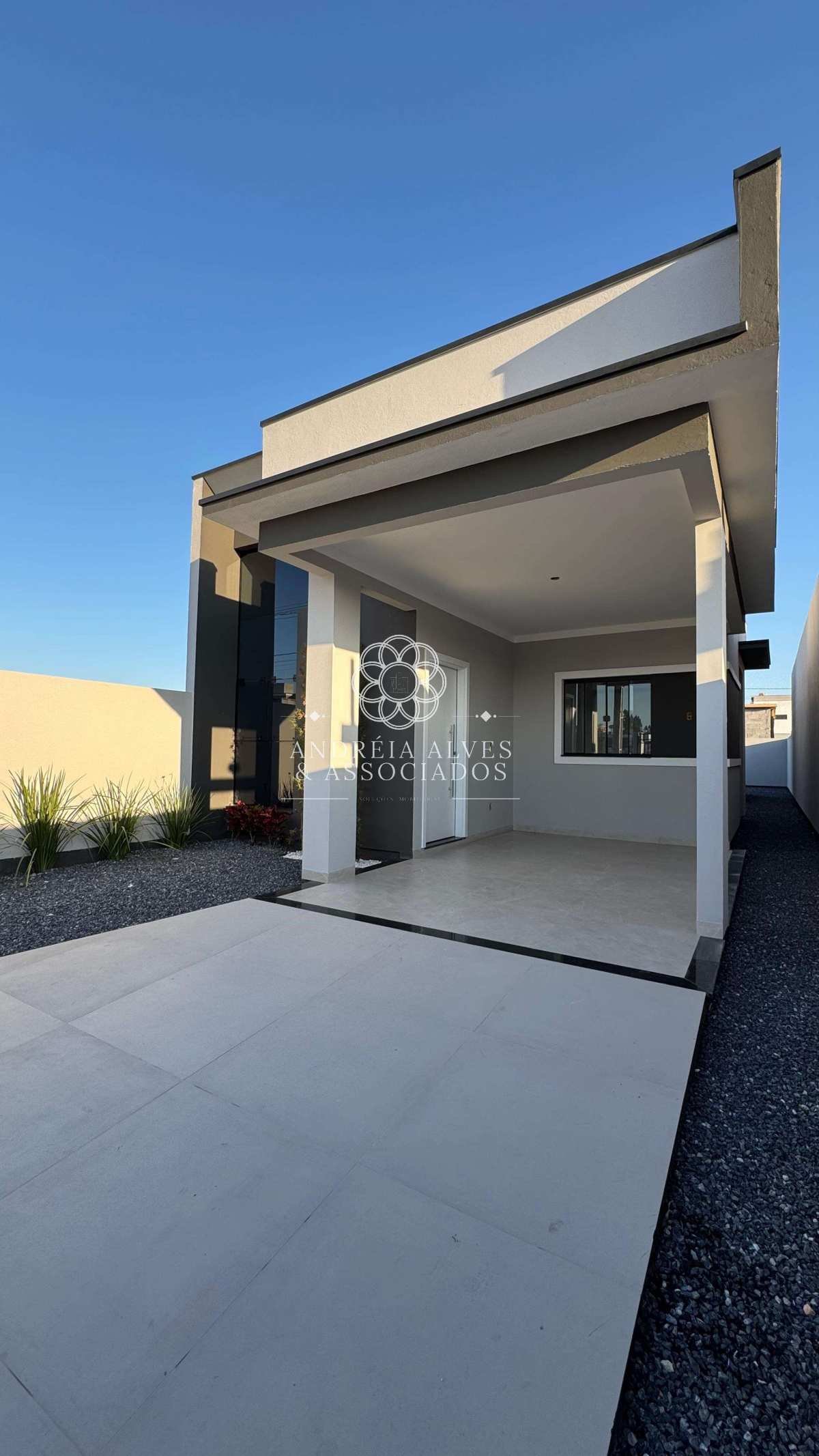 Casa à venda com 3 quartos, 95m² - BOSQUE DA MATA,