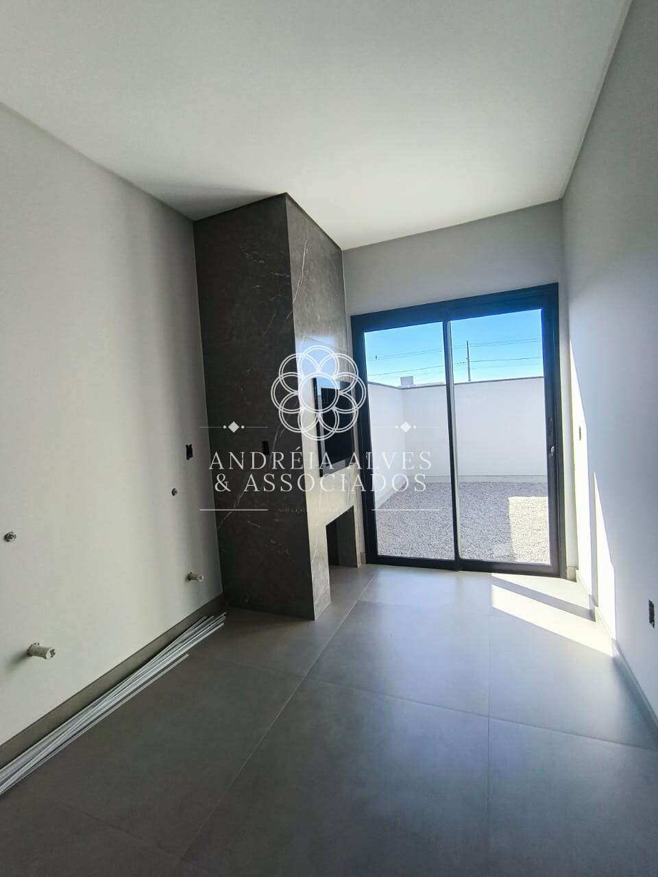 Casa à venda com 3 quartos, 103m² - ,