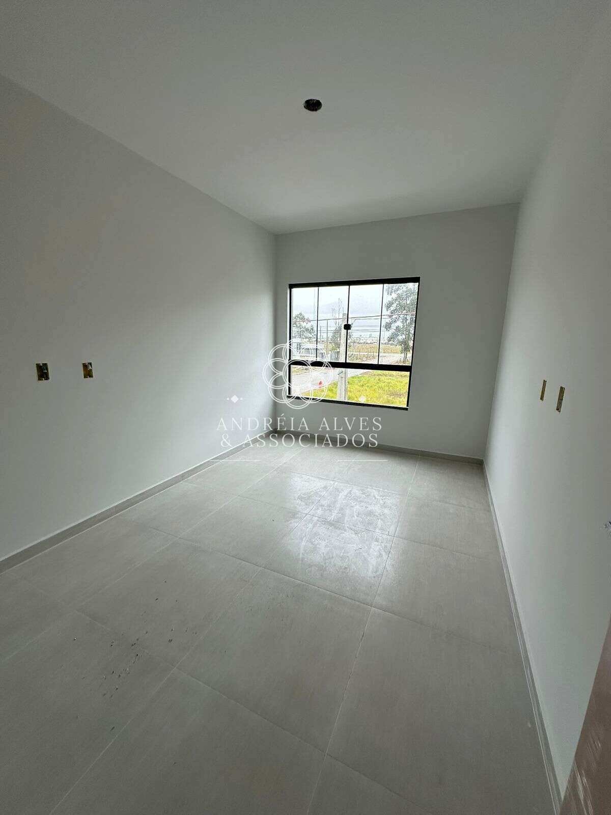 Sobrado à venda com 2 quartos, 63.50m² - JOAIA,