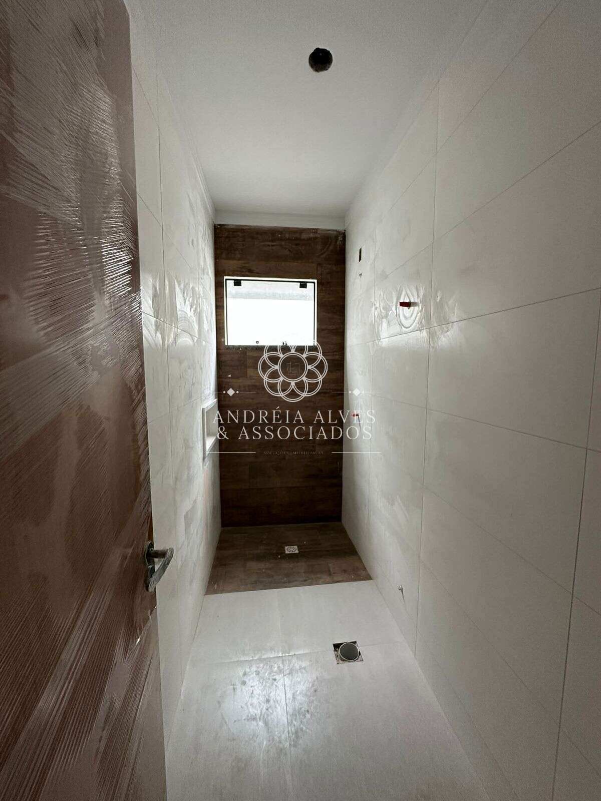 Sobrado à venda com 2 quartos, 63.50m² - JOAIA,