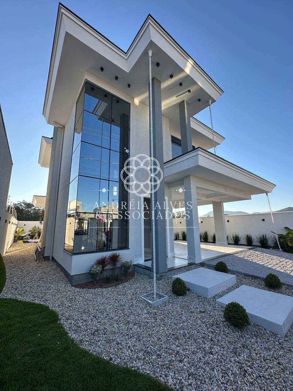 Sobrado à venda com 3 quartos, 160m² - BOSQUE DA MATA,