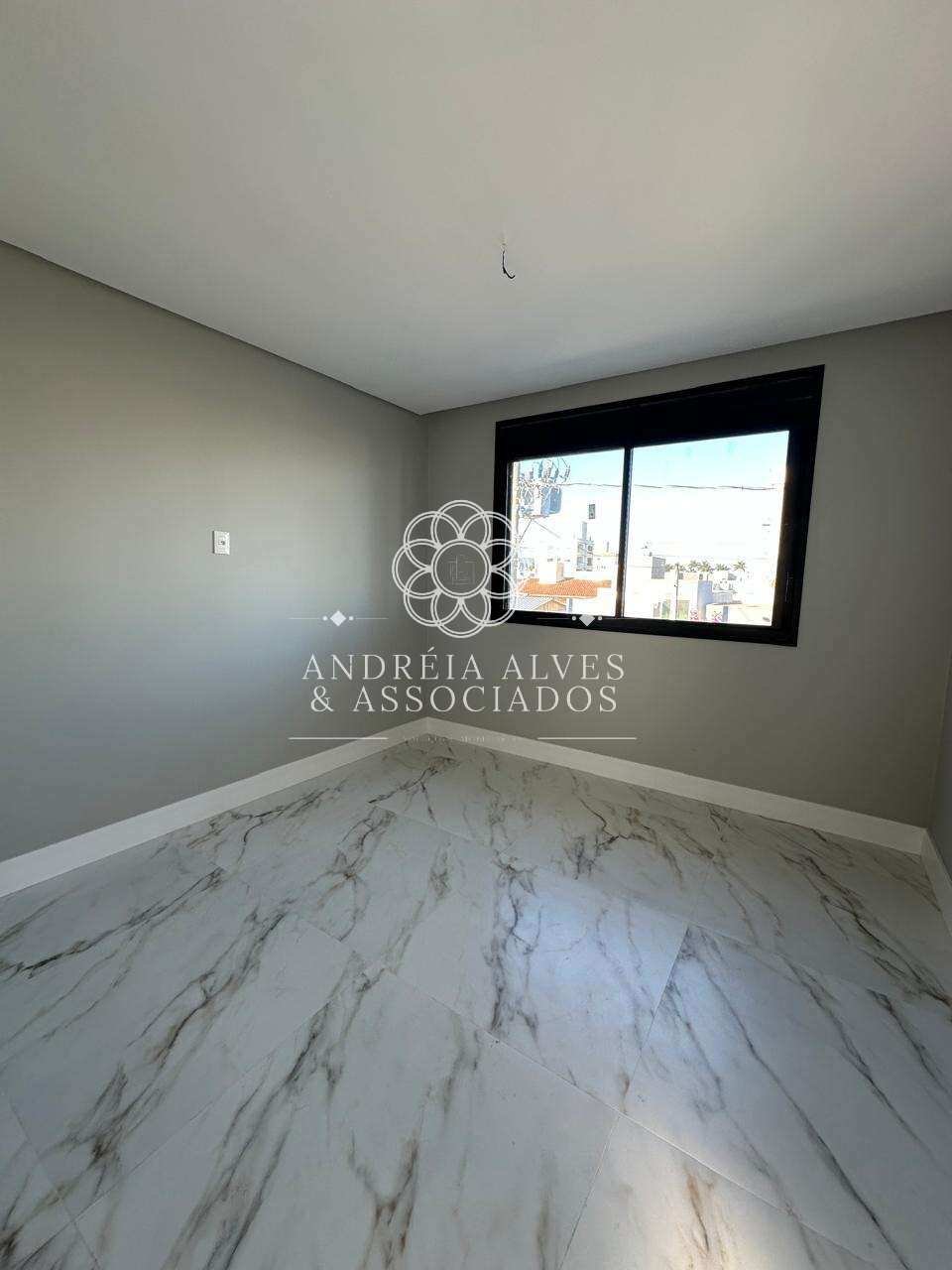 Sobrado à venda com 3 quartos, 160m² - BOSQUE DA MATA,