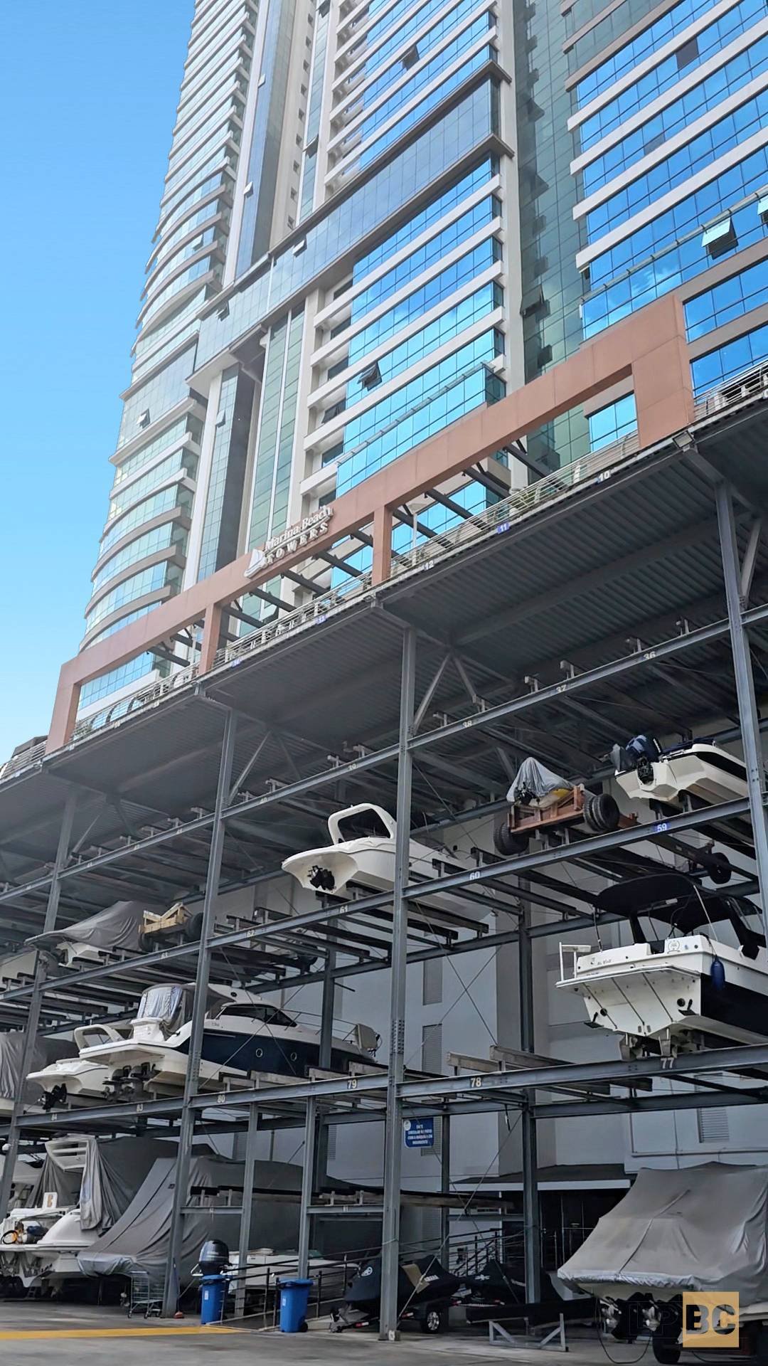 Cobertura à venda em Balneário Camboriú, Centro, com 4 quartos, 369,5m² - Luciano Pavan