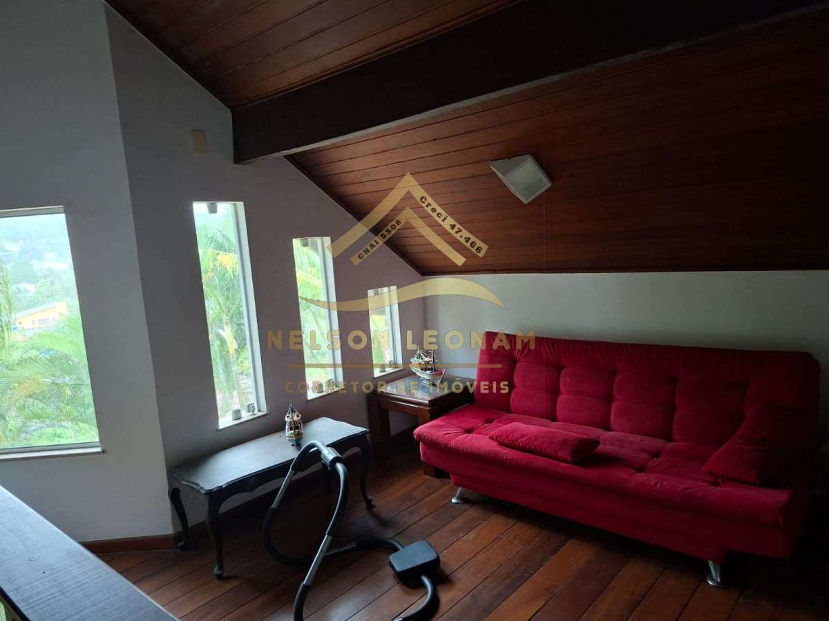 Casa de 2 quartos, 98m² no bairro Vale Feliz - Eng do Mato, em Niterói | Eu Corretor