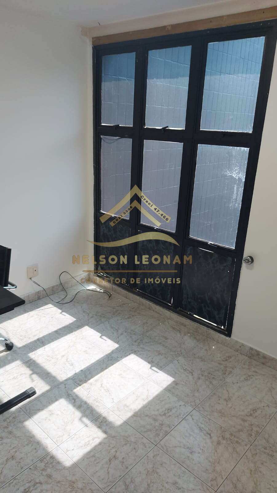 Sala Comercial de 40m² no bairro Centro, em Niterói | Eu Corretor