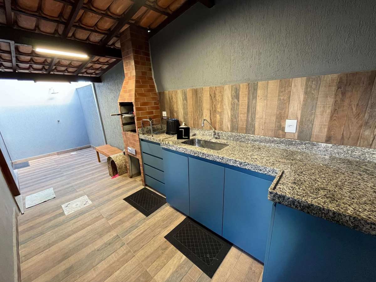 Casa à venda em Sete Lagoas, Jardim Arizona, com 3 quartos, 180m² - Vila Sereno Imóveis