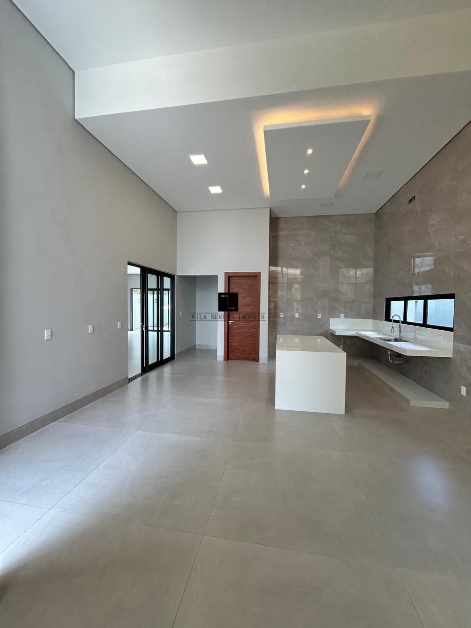 Casa de condomínio à venda em Sete Lagoas, Portal da Serra, com 3 quartos, 246m² - Vila Sereno Imóveis