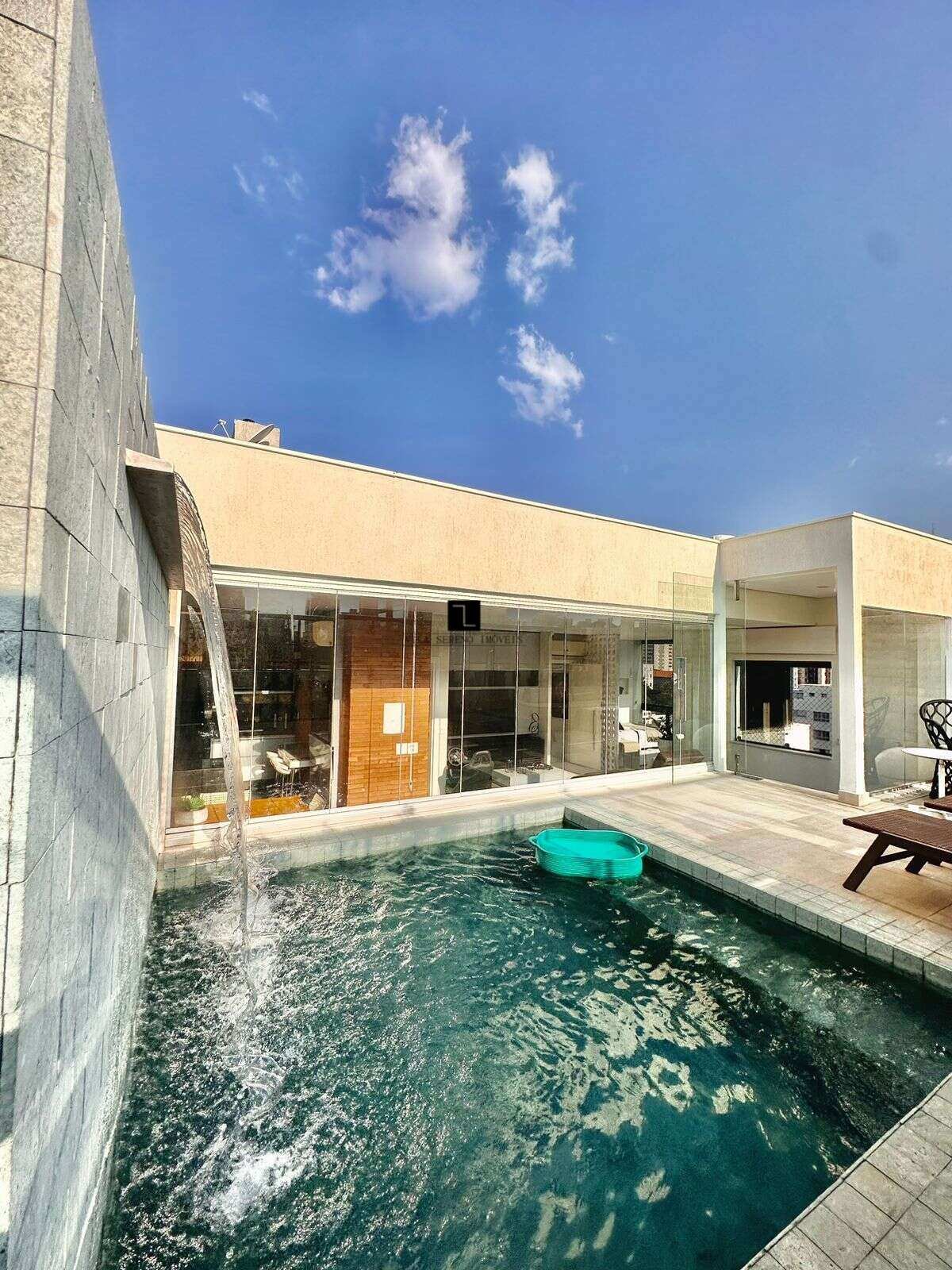 Cobertura à venda em Belo Horizonte, Savassi, com 3 quartos, 206m² - Vila Sereno Imóveis