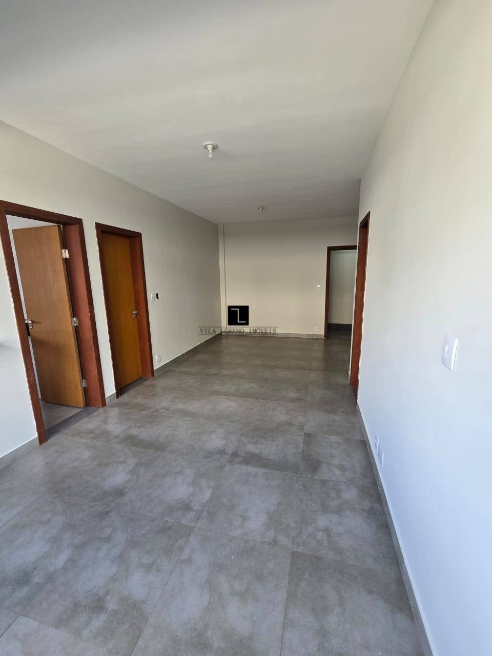 Cobertura à venda em Sete Lagoas, Centro, com 2 quartos, 112m² - Vila Sereno Imóveis