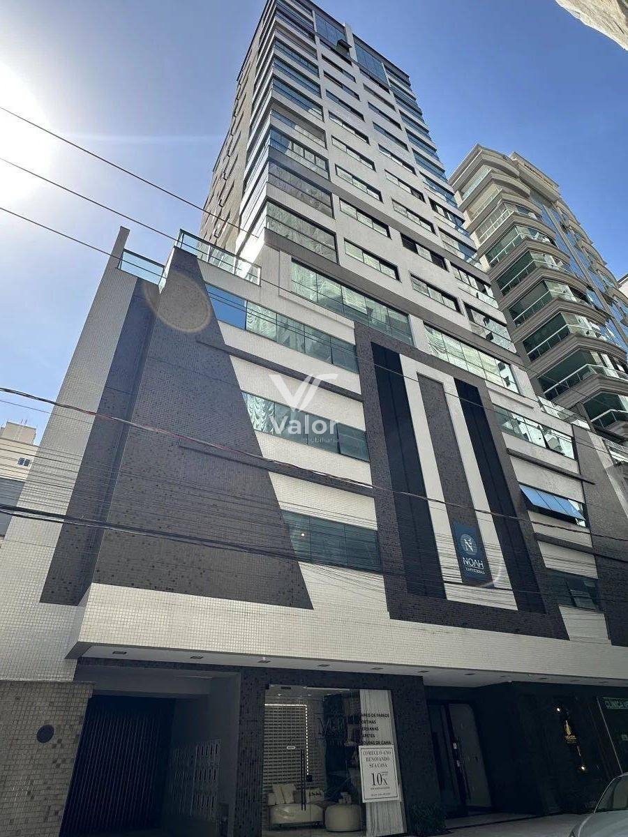 Apartamento 03 Dormitórios à venda com 3 quartos, 126m² - Meia Praia,Itapema