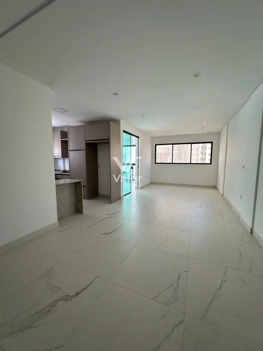  - Apartamento Novo Semi-Mobiliado em Meia Praia – 3 Suítes, Alto Padrão e Localização Privilegiada