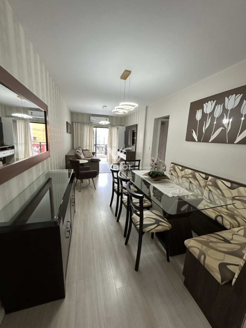 Apartamento 03 Dormitórios para alugar com 3 quartos - ,