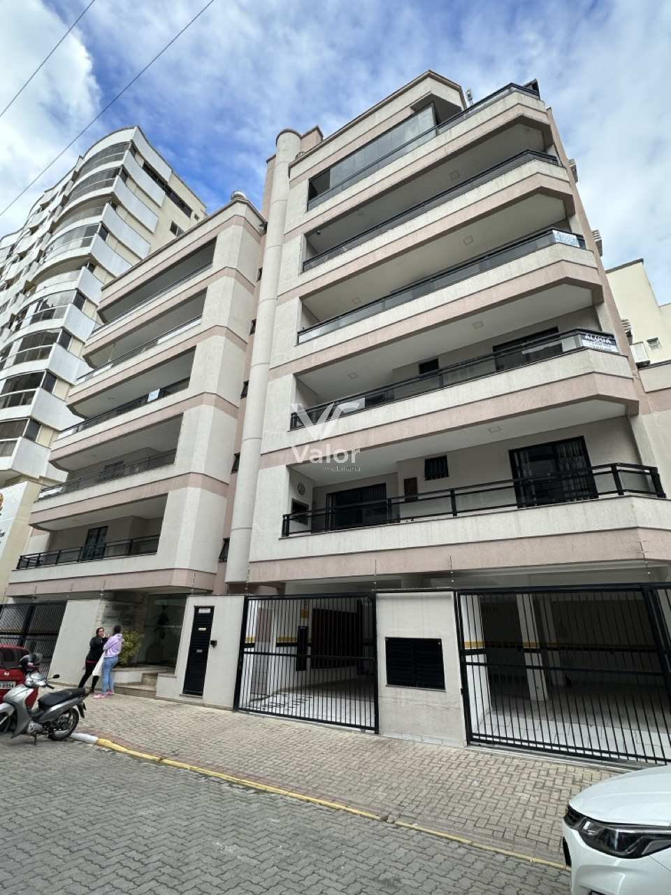 Apartamento 02 Dormitórios para alugar com 2 quartos - ,