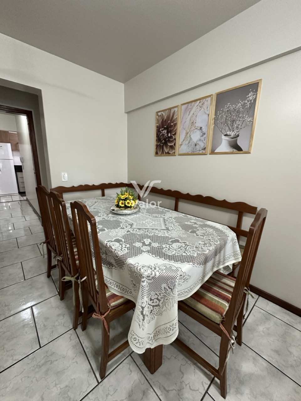 Apartamento 03 Dormitórios para alugar com 3 quartos - ,