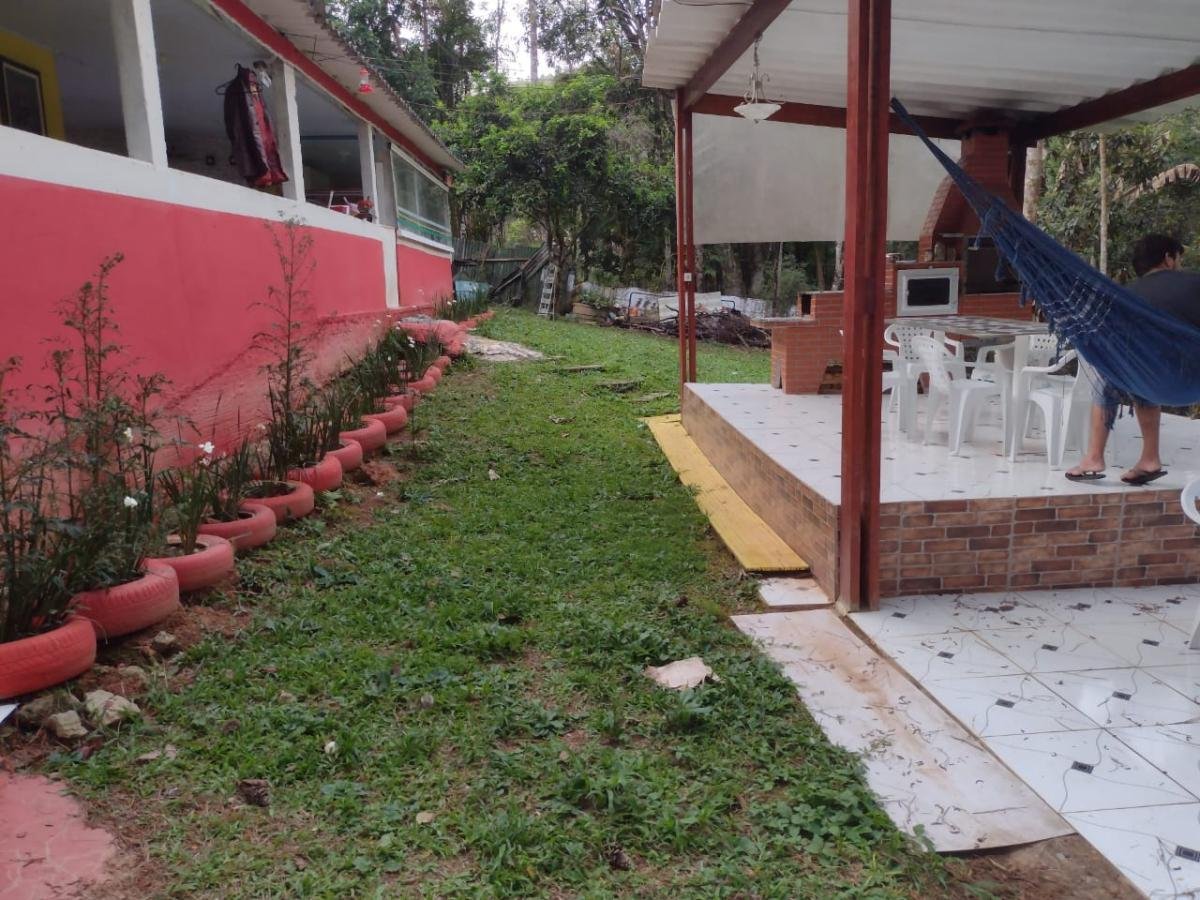 Chácara com água corrente - Estani Imóveis