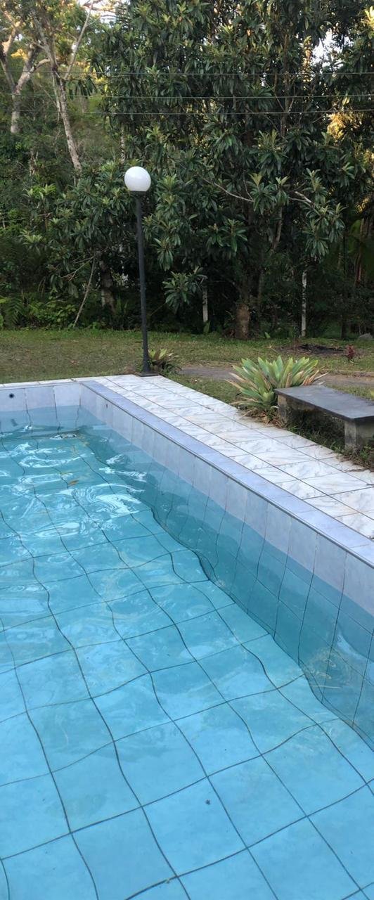 Chácara com piscina e água corrente - Estani Imóveis