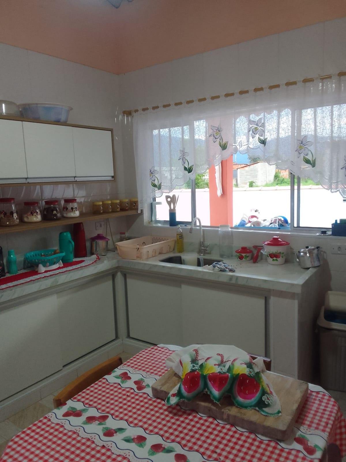 Vendo casa em Na cidade de Peruibe sp - Estani Imóveis