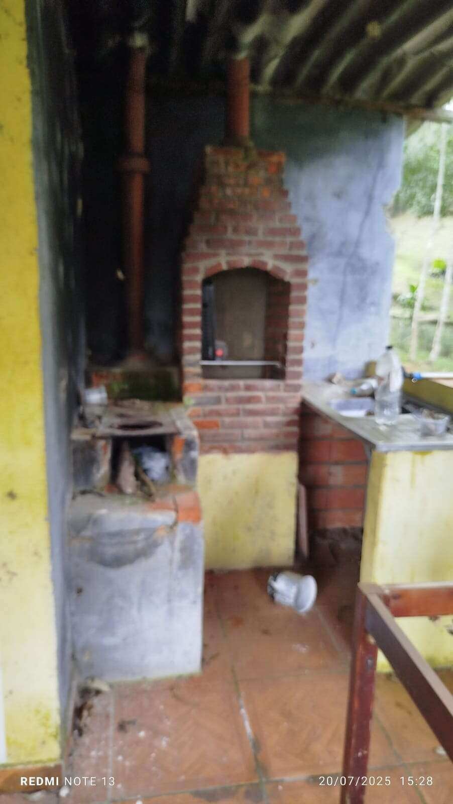 VENDO UMA PEQUENA CHÁCARA - Estani Imóveis