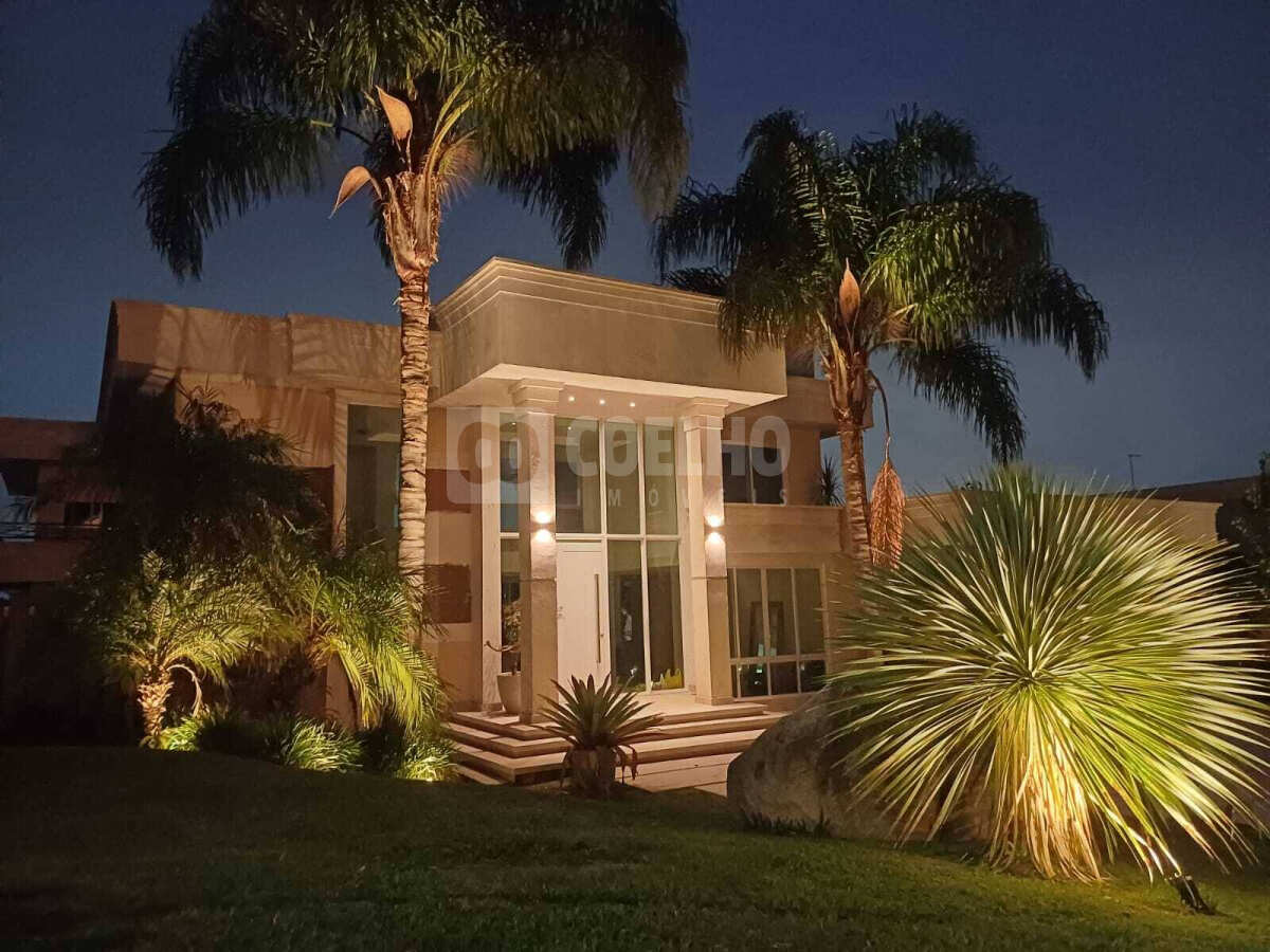 Casa de condomínio à venda com 3 quartos, 475m² - Campo Largo da Roseira,São José dos Pinhais