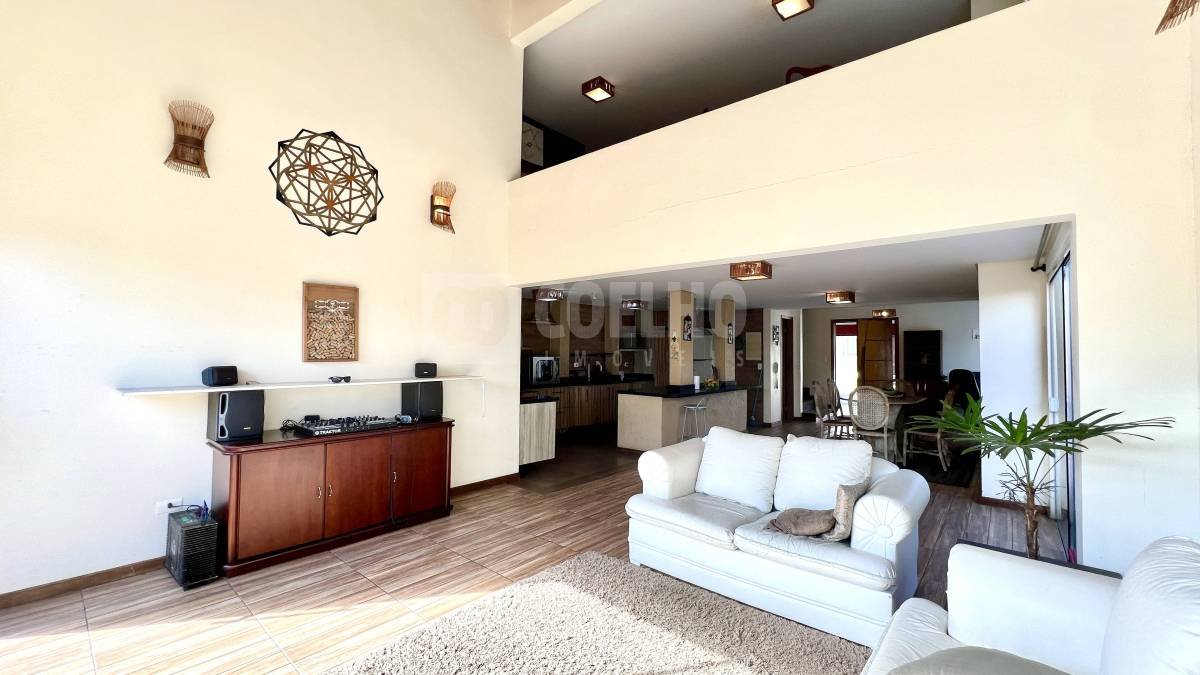 Sobrado em condomínio à venda com 5 quartos - Braga,São José dos Pinhais