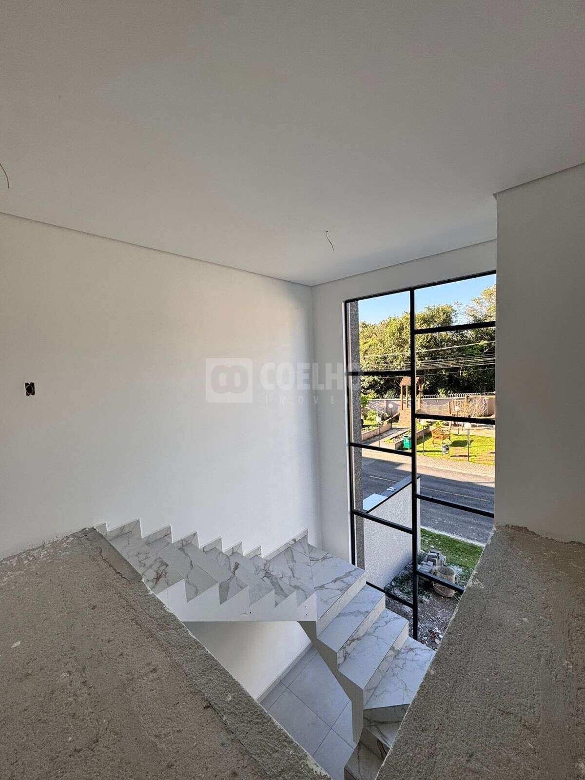  - Sobrado em condomínio à venda em São José dos Pinhais, Itália, com 3 quartos, 141,9m²