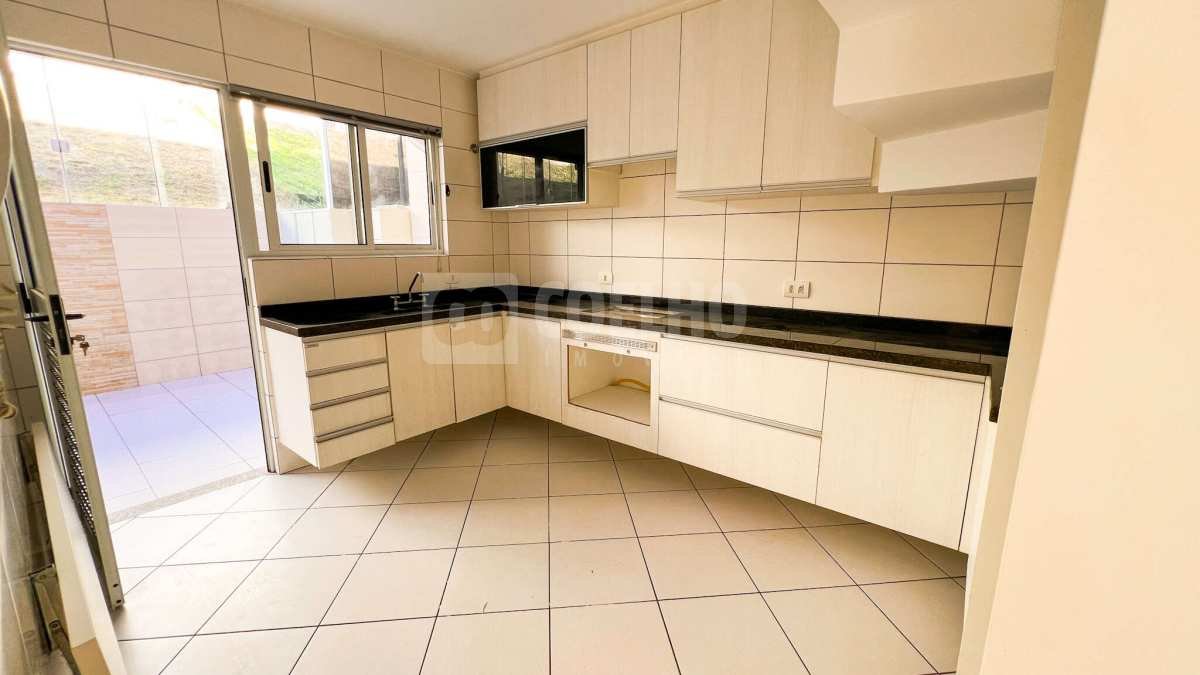 Sobrado em condomínio à venda com 3 quartos, 118.00m² - Boneca do Iguaçu,São José dos Pinhais