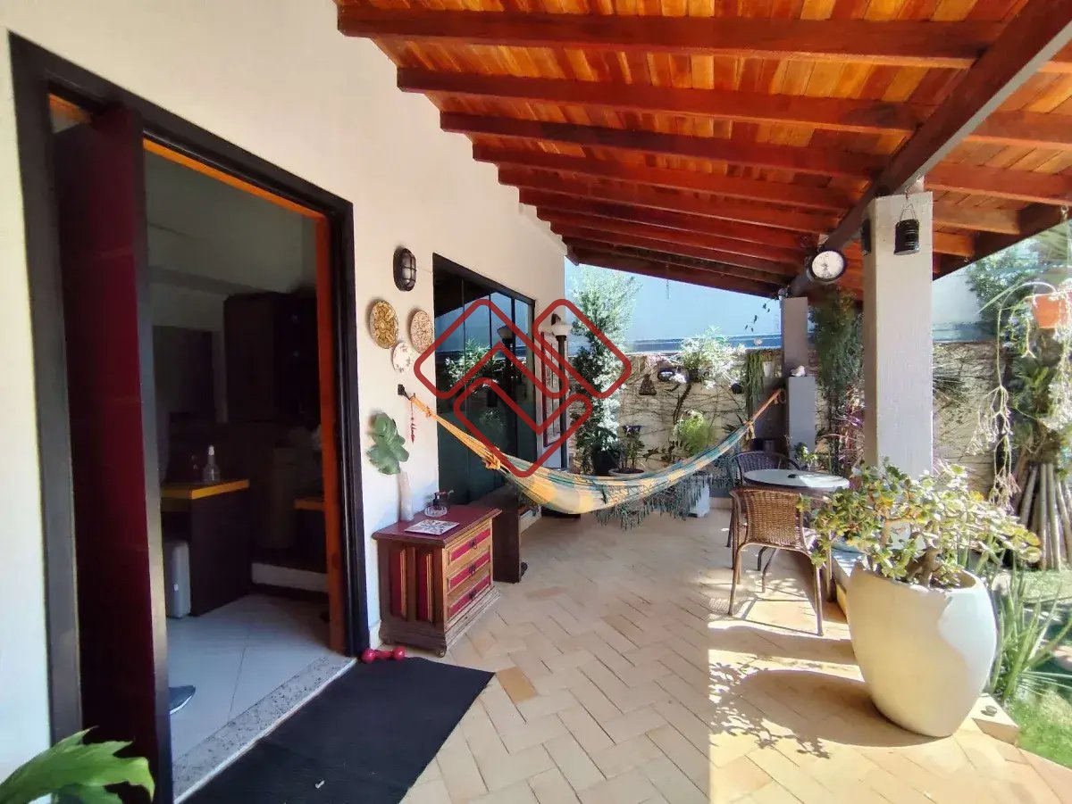 Casa para venda ou locação com 2 quartos, 161m² - Parque das Laranjeiras,Itupeva