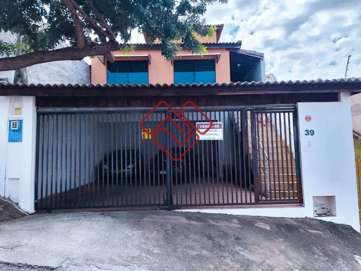 Casa à venda com 3 quartos, 209m² - São José,