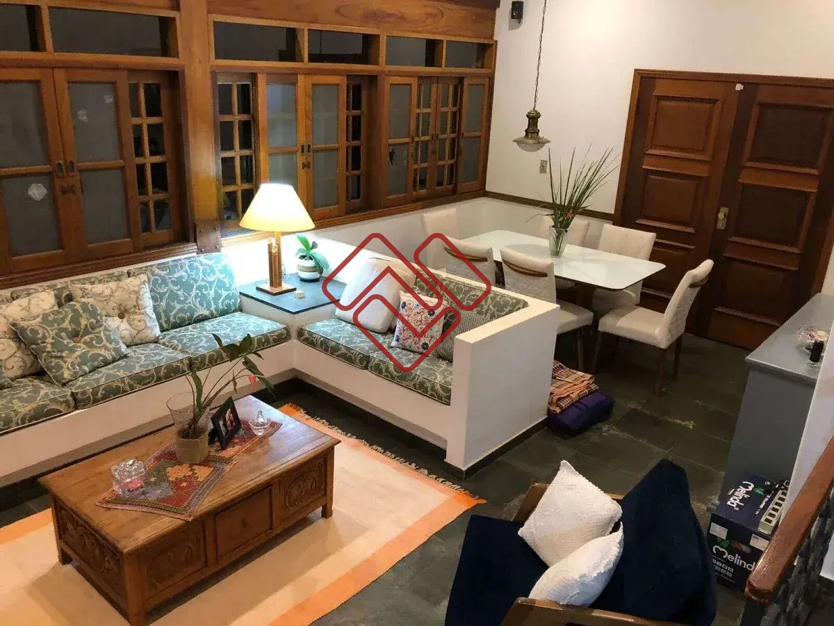 Chácara à venda com 4 quartos, 460m² - Guacuri,Itupeva