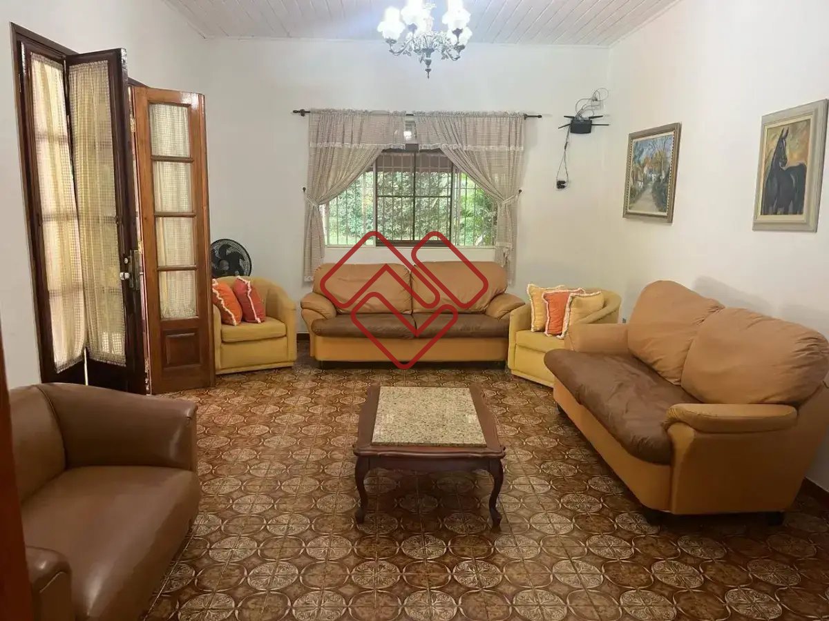 Chácara à venda com 7 quartos, 403,70m² - ,