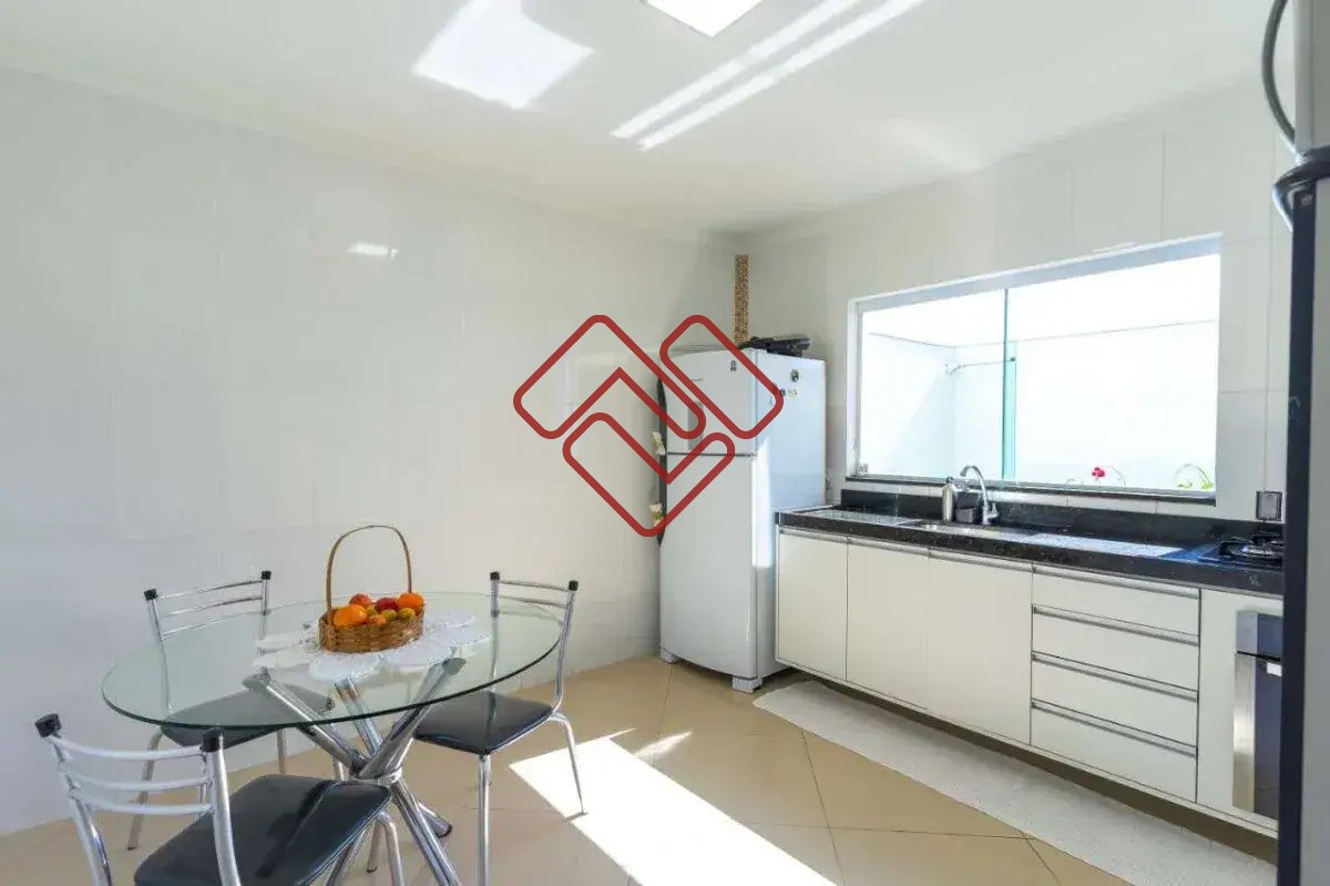 Casa à venda com 4 quartos, 200m² - Residencial Canto das Aves 2,Jundiaí